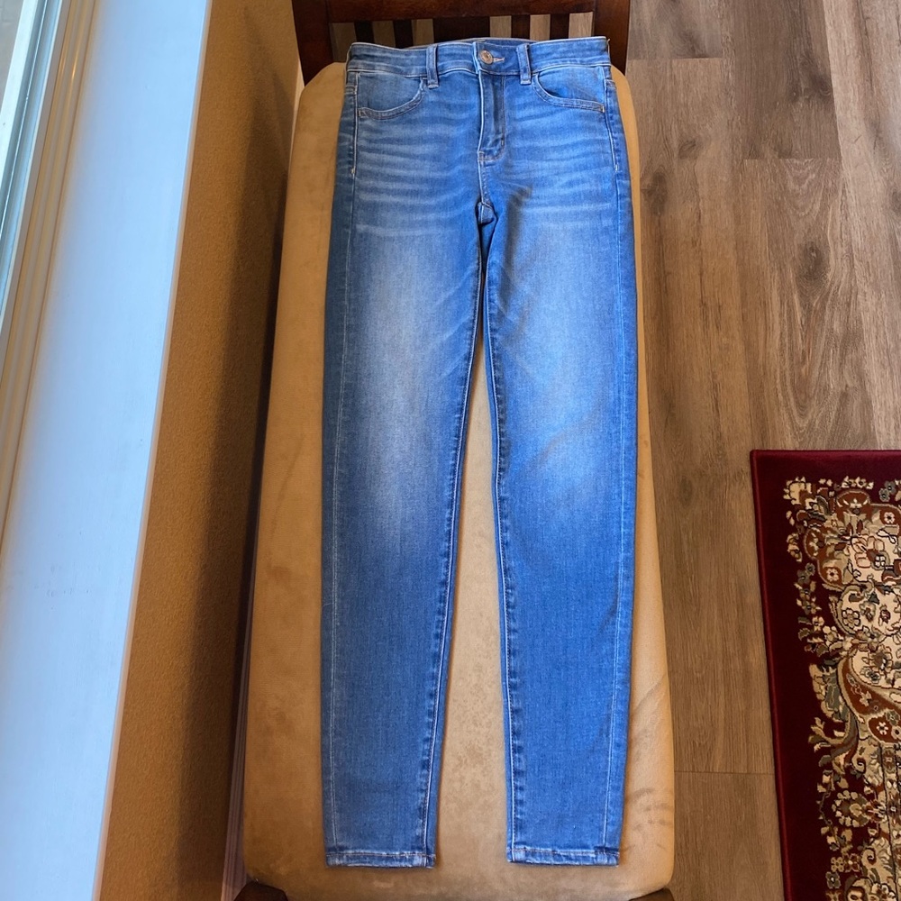 American Eagle Ne(x)t Level Stretch Size 2 Jeans